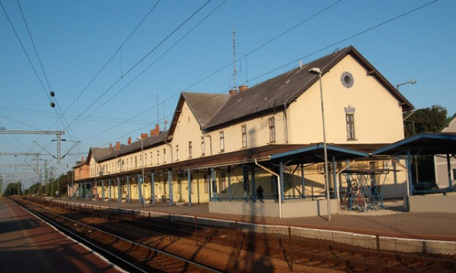 J&ouml;vő h&eacute;ten megkezdődik a veszpr&eacute;mi vas&uacute;t&aacute;llom&aacute;s fel&uacute;j&iacute;t&aacute;sa