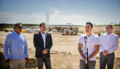 Labdarug&oacute;-stadionnal bőv&uuml;l Veszpr&eacute;m - Elkezdődtek a munk&aacute;latok