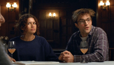 M&aacute;t&oacute;l l&aacute;thatjuk Zendaya &eacute;s Robert Pattinson &uacute;j filmj&eacute;t