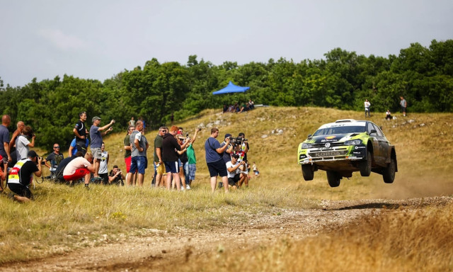 Sz&eacute;kesfeh&eacute;rv&aacute;r-Veszpr&eacute;m Rallye - Csom&oacute;s&eacute;k nyertek, Hadik&eacute;k borultak