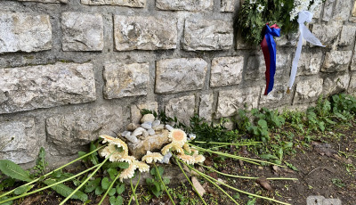 K&eacute;pek a m&aacute;sodik veszpr&eacute;mi eml&eacute;kez&eacute;smenetről