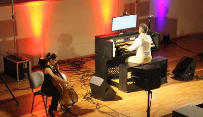 Kar&aacute;csonyi orgonakoncert Veszpr&eacute;mben