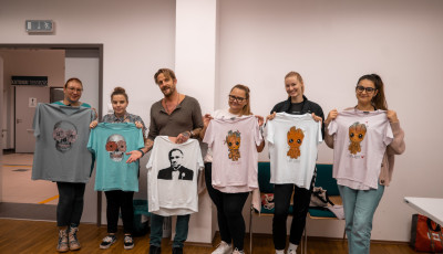 Veszpr&eacute;m Generation - Ilyen volt az ingyenes p&oacute;l&oacute;fest&eacute;s Gyulai Attil&aacute;val