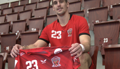 J&oacute;t&eacute;konys&aacute;gi licit indult a teljes veszpr&eacute;mi csapat &aacute;ltal dedik&aacute;lt mezre