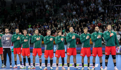 Szak&eacute;rtők a 6-8. helyek valamelyik&eacute;re v&aacute;rj&aacute;k a f&eacute;rfi k&eacute;ziv&aacute;logatottat az EB-n