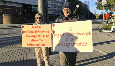 &ldquo;A gyermekeket v&eacute;dj&eacute;tek, ne a b&aacute;ntalmaz&oacute;kat!&rdquo; - nincs meg&aacute;ll&aacute;s a zebraszerd&aacute;n