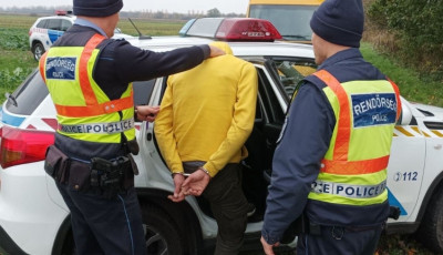 Mold&aacute;v embercsemp&eacute;szt fogtak a Veszpr&eacute;m Megyei Rendőr-főkapit&aacute;nys&aacute;g munkat&aacute;rsai