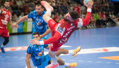 A harmadik helyen &aacute;ll&oacute; Tatab&aacute;nya l&aacute;togat a Veszpr&eacute;m Ar&eacute;n&aacute;ba
