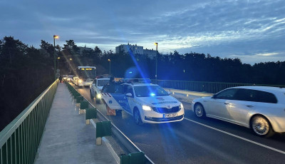 Trag&eacute;dia - Leugrott egy idős f&eacute;rfi a Viaduktr&oacute;l