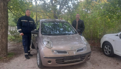 Nem kev&eacute;s van a k&ouml;r&ouml;z&ouml;tt v&aacute;rpalotai f&eacute;rfi rov&aacute;s&aacute;n - Aut&oacute;lop&aacute;s, &ouml;nb&iacute;r&aacute;skod&aacute;s, sat&ouml;bbi