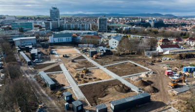 A tervek szerint m&aacute;jusban m&aacute;r k&eacute;sz is lesz - &Iacute;gy &aacute;ll a Veszpr&eacute;mi Gy&aacute;rkert &eacute;p&iacute;tkez&eacute;se
