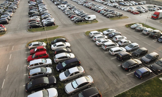 T&ouml;bb &uacute;j parkol&oacute;val bőv&uuml;l Veszpr&eacute;m a k&ouml;vetkező n&eacute;h&aacute;ny &eacute;vben