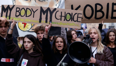 &Uacute;j eur&oacute;pai abortuszszab&aacute;lyoz&aacute;s&eacute;rt k&uuml;zd az aHang &eacute;s sz&aacute;mos nemzetk&ouml;zi szervezet