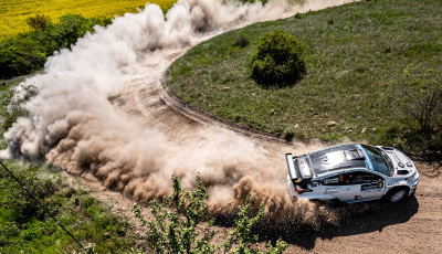 Rali Eb - 20 orsz&aacute;g versenyzői &eacute;s 10 magyar p&aacute;ros a h&eacute;tv&eacute;gi Rally Hungaryn