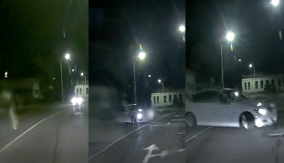 Nem adta ki a vissza kettő - Aut&oacute;nak, majd h&aacute;zfalnak csap&oacute;dott a tapolcai driftelő - VIDE&Oacute;