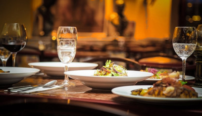 Nyakunkon az őszi orsz&aacute;gos &Eacute;tterem h&eacute;t - 6.900 forint&eacute;rt k&iacute;n&aacute;lnak t&ouml;bb fog&aacute;sos men&uuml;sorokat