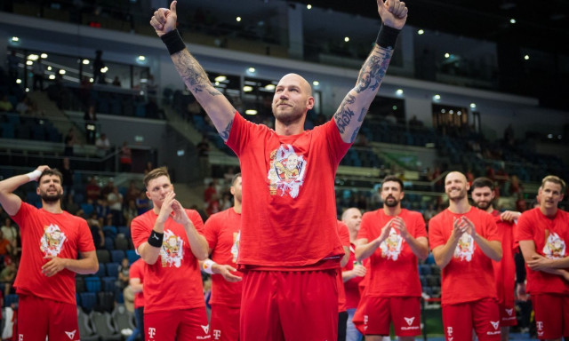 Szombaton elb&uacute;cs&uacute;znak a szurkol&oacute;k Andreas Nilsont&oacute;l