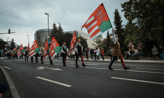 V&aacute;s&aacute;r, felvonul&aacute;s, koncertek - Ilyen volt a Gizella Napok - GAL&Eacute;RIA