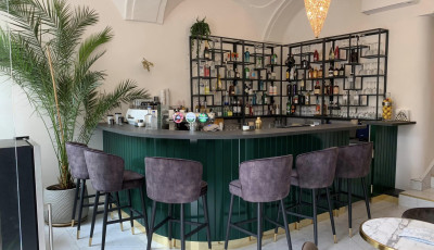 &Uacute;jabb egys&eacute;ggel bőv&uuml;lt Veszpr&eacute;m - Megnyitott a MIMOSA Caf&eacute; &amp; Bar a Kossuth utc&aacute;n