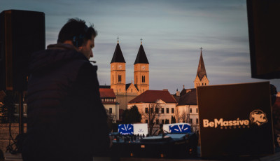 Lemaradt&aacute;l? Mutatjuk a Be Massive Horizon veszpr&eacute;mi streamj&eacute;t - VIDE&Oacute;