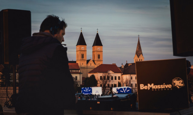 Lemaradt&aacute;l? Mutatjuk a Be Massive Horizon veszpr&eacute;mi streamj&eacute;t - VIDE&Oacute;