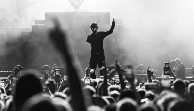 Ma lehet jegyet venni Azahriah m&aacute;sodik napi Pusk&aacute;s Ar&eacute;na koncertj&eacute;re