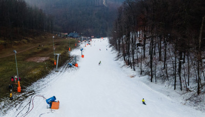 &Aacute;tmenetileg bez&aacute;r az S&iacute;ar&eacute;na Epl&eacute;nyben
