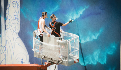 100 liter fest&eacute;k, 5 nap a falon &ndash; F&eacute;lt&aacute;vn&aacute;l a Westprememural &ndash; GAL&Eacute;RIA