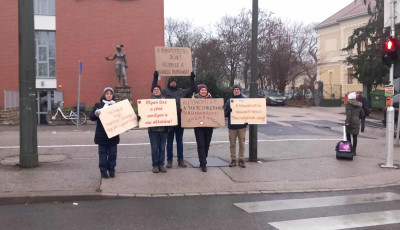 &ldquo;A r&eacute;mh&iacute;rterjeszt&eacute;s bűn&rdquo; - &uuml;zent&eacute;k a zebraszerd&aacute;z&oacute;k
