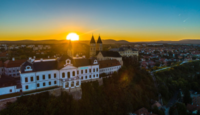 Szerinted mitől lehetne Veszpr&eacute;m vonz&oacute;bb a fiatalok sz&aacute;m&aacute;ra?
