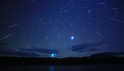 Szemeket az &eacute;gre, tetőzik az &Eacute;ta Aquarid&aacute;k&nbsp;meteorhull&aacute;s