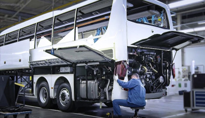 42 zs&iacute;r &uacute;j MAN busszal bőv&uuml;l a V-Busz flott&aacute;ja