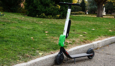 Alighogy megjelentek, m&aacute;ris elloptak egy elektromos rollert Veszpr&eacute;mben