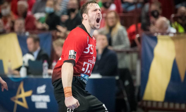 Ism&eacute;t Kentin Mah&eacute; kapta a Carlos Perez-d&iacute;jat