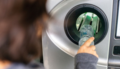 &Iacute;gy csaltak a palack visszav&aacute;lt&aacute;ssal - T&ouml;bb mint 100 ezer forintot "kerestek" n&eacute;h&aacute;ny nap alatt