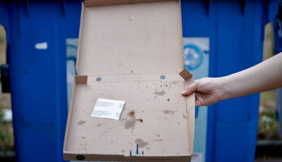 A h&aacute;zibulik takar&iacute;t&oacute;inak &ouml;r&ouml;k k&eacute;rd&eacute;se - Mehet a pizz&aacute;s doboz a szelekt&iacute;vbe?