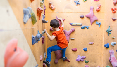 Orsz&aacute;gosan 105 iskola tornaterm&eacute;ben &eacute;p&uuml;l m&aacute;sz&oacute;fal