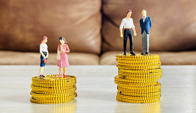 J&ouml;n az uni&oacute;s b&eacute;rtranszparencia - Nem lesz t&ouml;bb titok a fizet&eacute;sekről