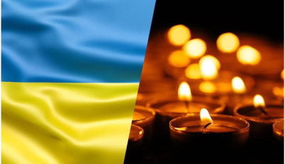 N&eacute;ma gyertyagy&uacute;jt&aacute;ssal fejezik ki szolidarit&aacute;sukat az ukr&aacute;n konfliktus &aacute;ldozatai mellett p&eacute;ntek este az &Oacute;v&aacute;ros t&eacute;ren