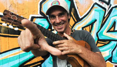 Erős lesz a szeptember - Manu Chao akusztik koncert lesz a V&aacute;rban