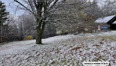 Meg&eacute;rkezett az első h&oacute; a K&eacute;kestetőre