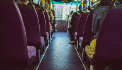 J&ouml;vő szerd&aacute;n ingyen pattanhatunk fel a V-buszokra az aut&oacute;mentes nap alkalm&aacute;b&oacute;l