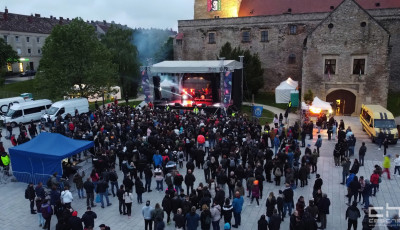 K&ouml;zel 30  zenekar l&eacute;p fel az 5. Rock Palota Fesztiv&aacute;lon