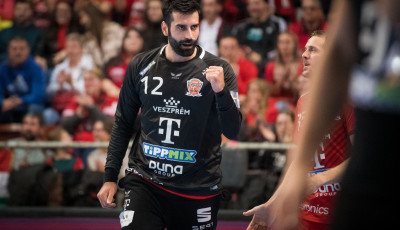 Rodrigo Corrales a szezon v&eacute;g&eacute;n t&aacute;vozik a Veszpr&eacute;mből