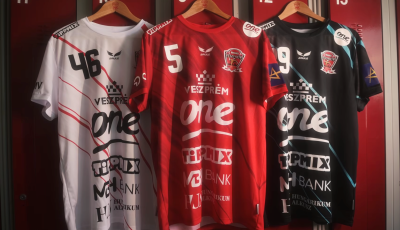 Bemutatta a Veszpr&eacute;m az idei szezon &uacute;j mezeit - VIDE&Oacute;