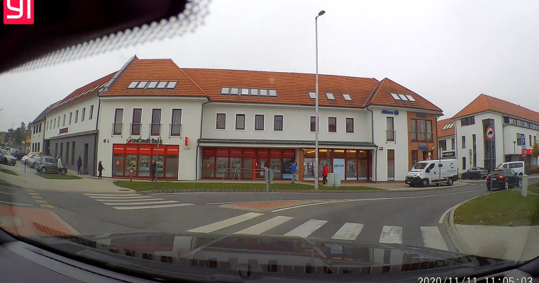 Be&eacute;rett az ingyenes parkol&aacute;s h&aacute;tr&aacute;nya, nem maradt parkol&oacute;hely Veszpr&eacute;mben - VIDE&Oacute;