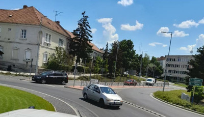 Keresik az &eacute;v k&ouml;rforgalm&aacute;t! Ti melyik veszpr&eacute;mit nevezn&eacute;tek?