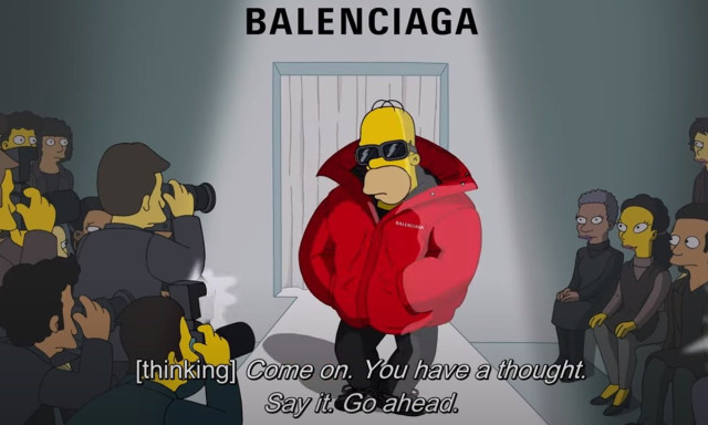 Simpson&eacute;k Balenciaga modellk&eacute;nt vonultak a P&aacute;rizsi Divath&eacute;ten - VIDE&Oacute;