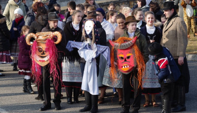 15. alkalommal rendezik meg Tapolc&aacute;n a T&eacute;ltemető &eacute;s T&eacute;lbanyaűző Maskar&aacute;d&eacute;t