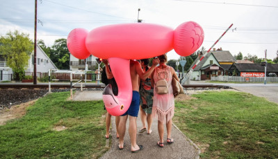 Keress&uuml;k a ny&aacute;r legsz&uuml;rre&aacute;lisabb balatoni sztorij&aacute;t